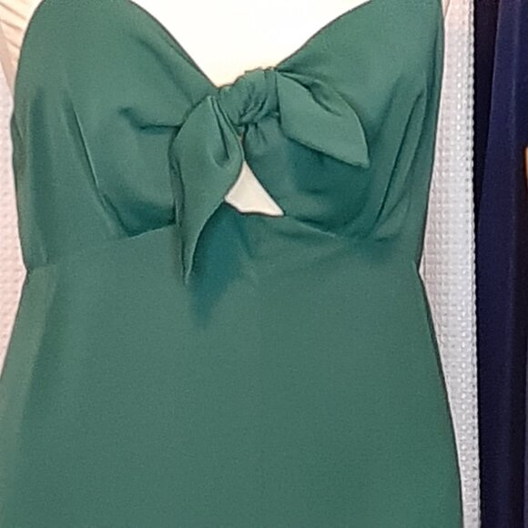 NWOT!!  Alva Q Tie Front Cutout Maxi - Picture 4 of 13